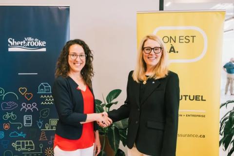 La mairesse de Sherbrooke et la directrice générale de Promutuel Assurance Centre-Sud