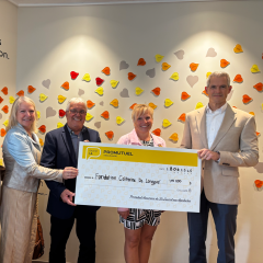 Remise d'un don de 175 000 $ à la Maison Catherine de Longpré